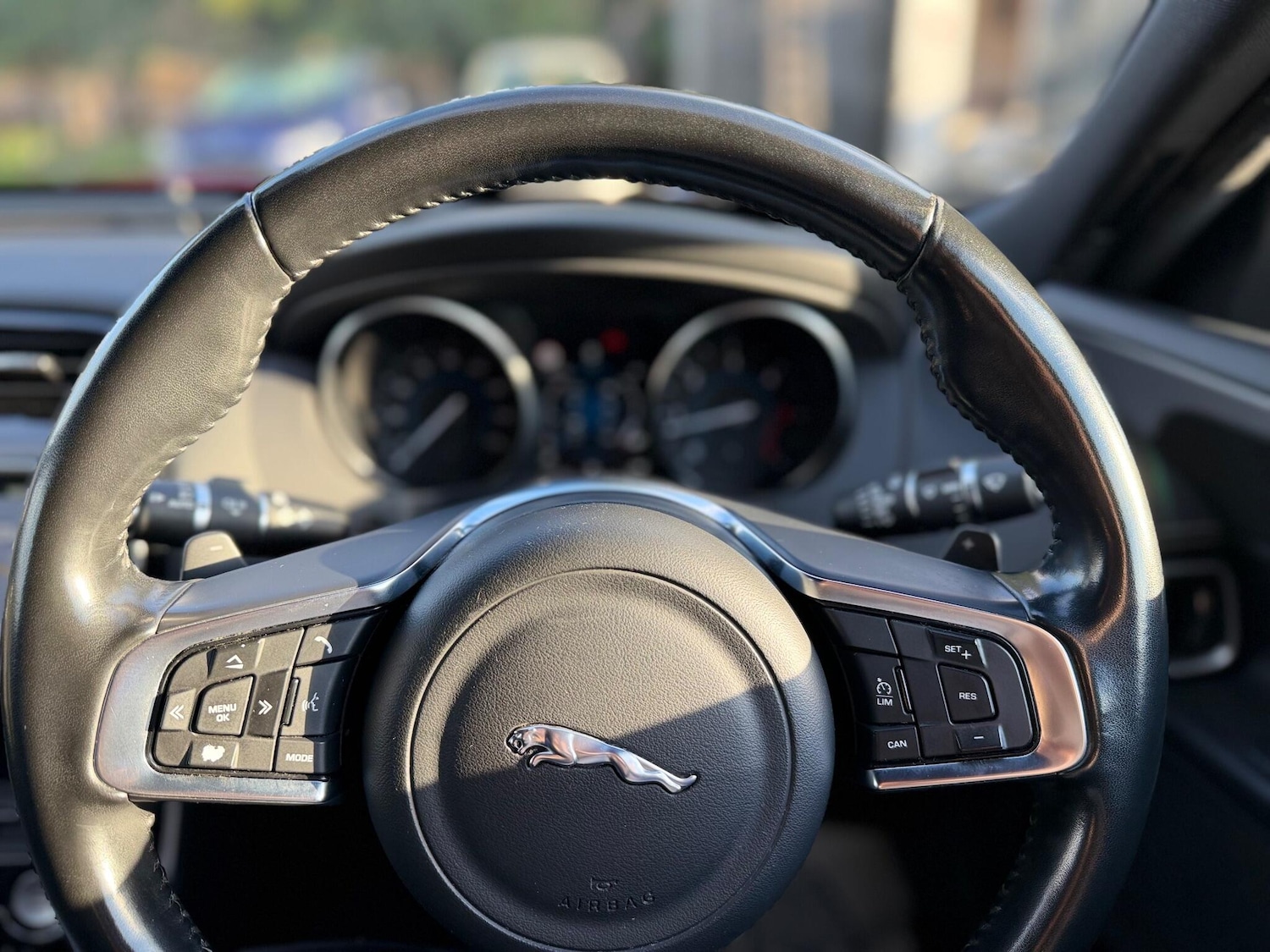 Used Jaguar XE for sale - 76619882: Photo 67