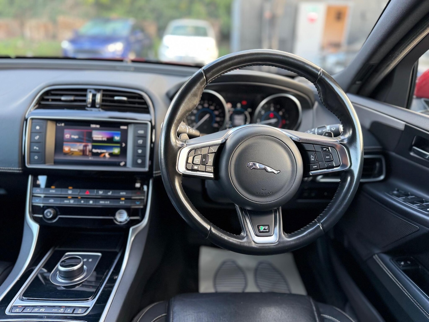 Used Jaguar XE for sale - 76619882: Photo 74