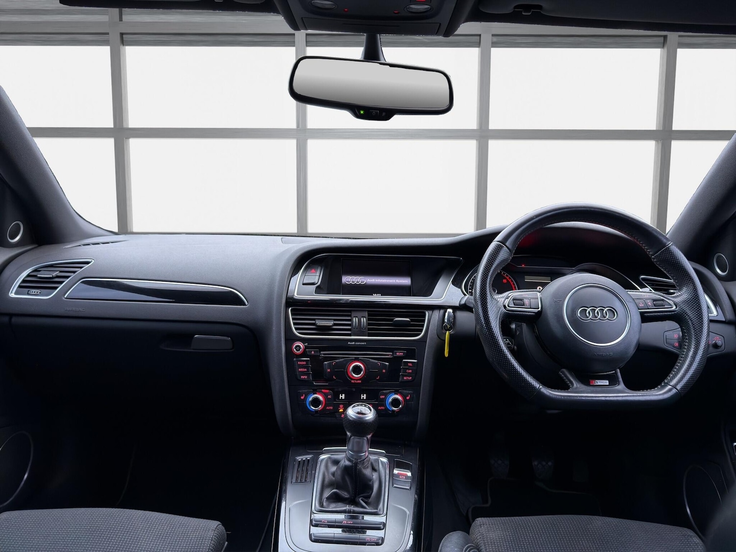 Used Audi A4 2013 for sale - 77156647: Photo 28