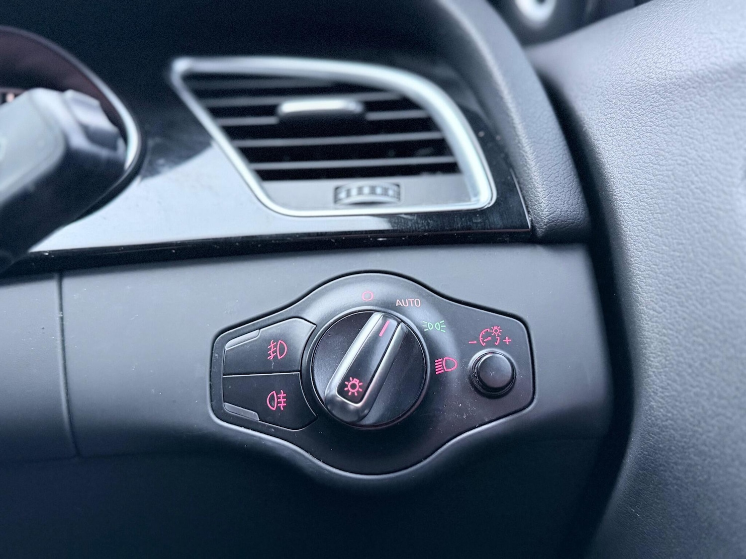 Used Audi A4 2013 for sale - 77156647: Photo 36