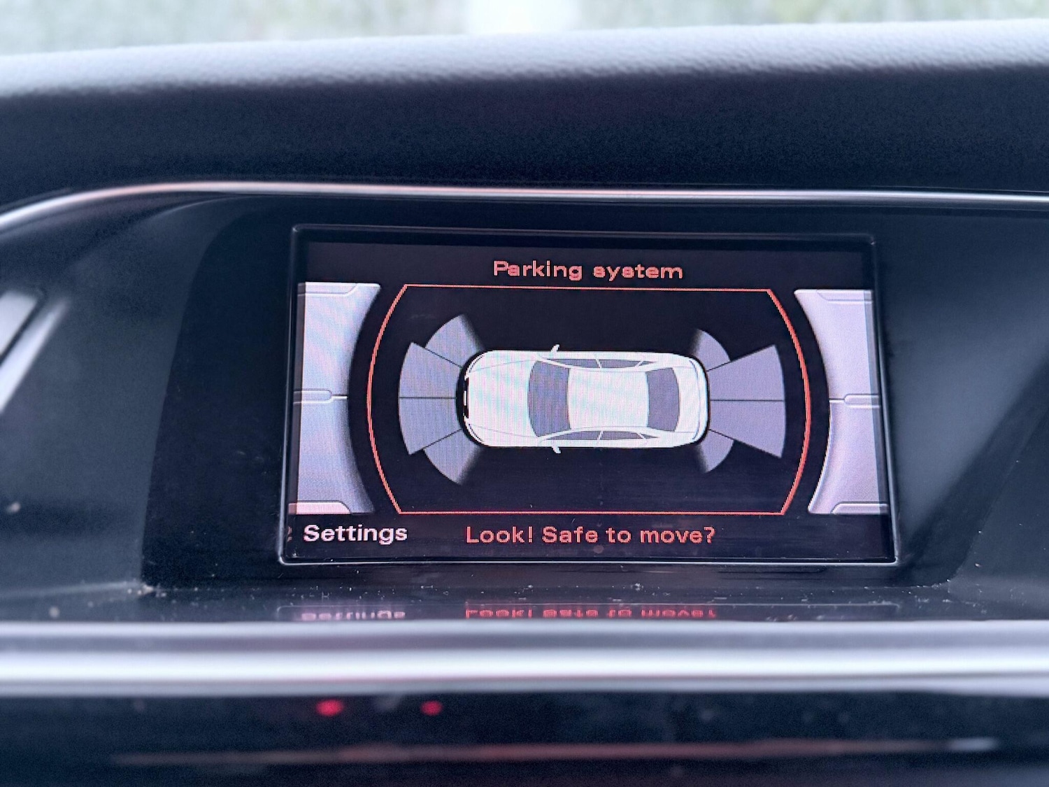 Used Audi A4 2013 for sale - 77156647: Photo 45