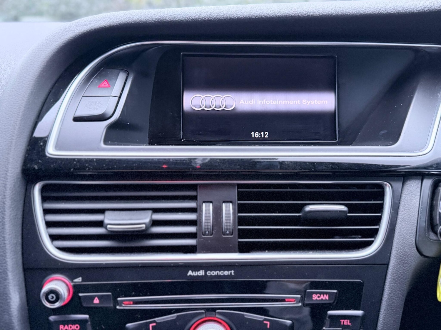 Used Audi A4 2013 for sale - 77156647: Photo 50