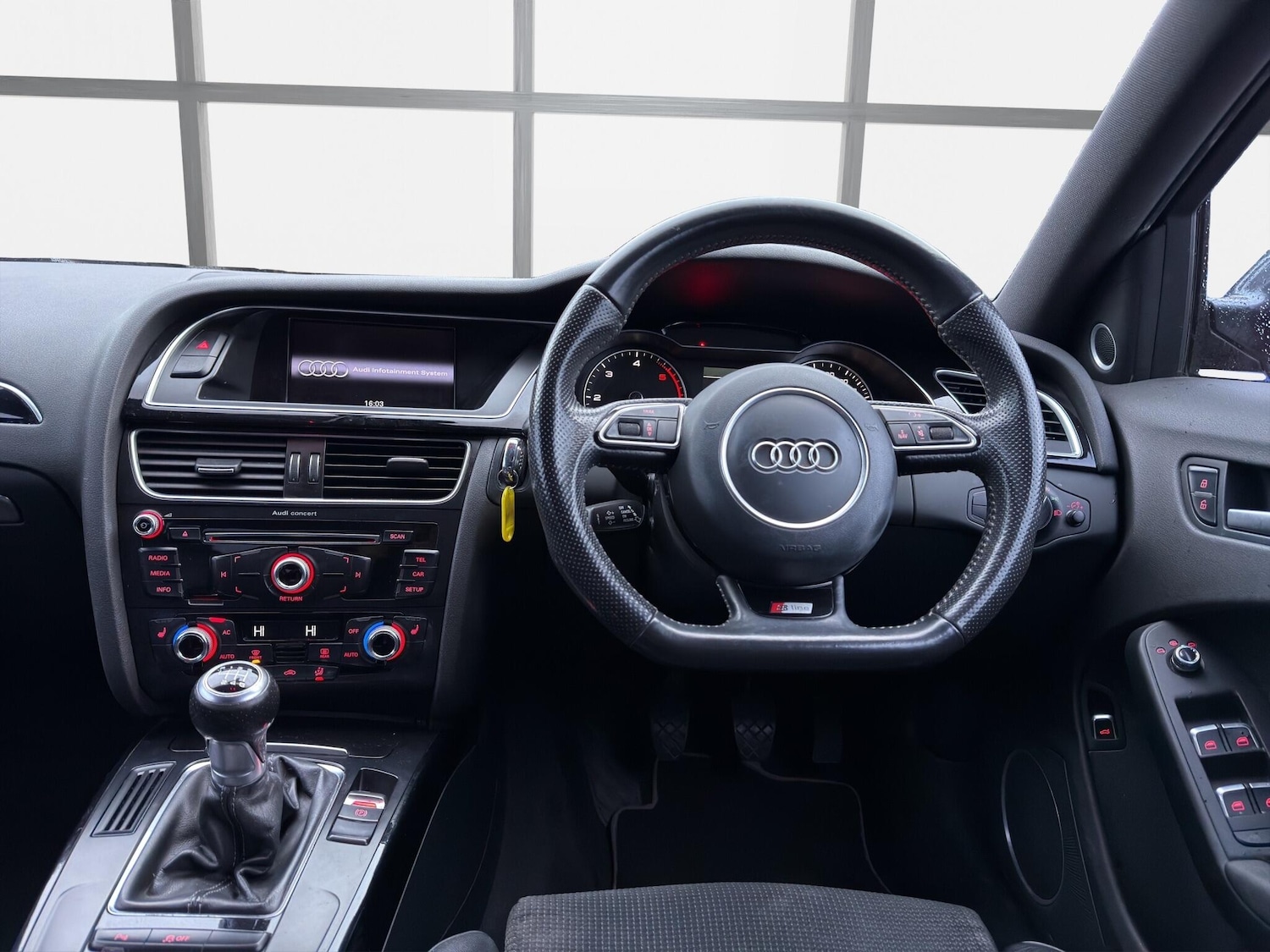 Used Audi A4 2013 for sale - 77156647: Photo 7