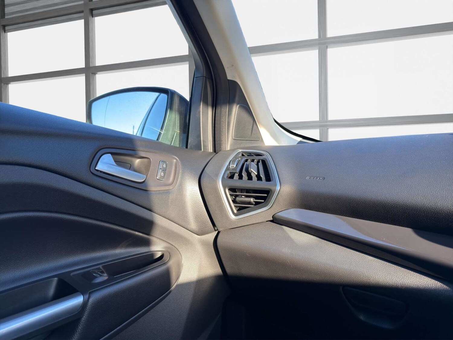 Used Ford Kuga 2013 for sale - 77946165: Photo 37