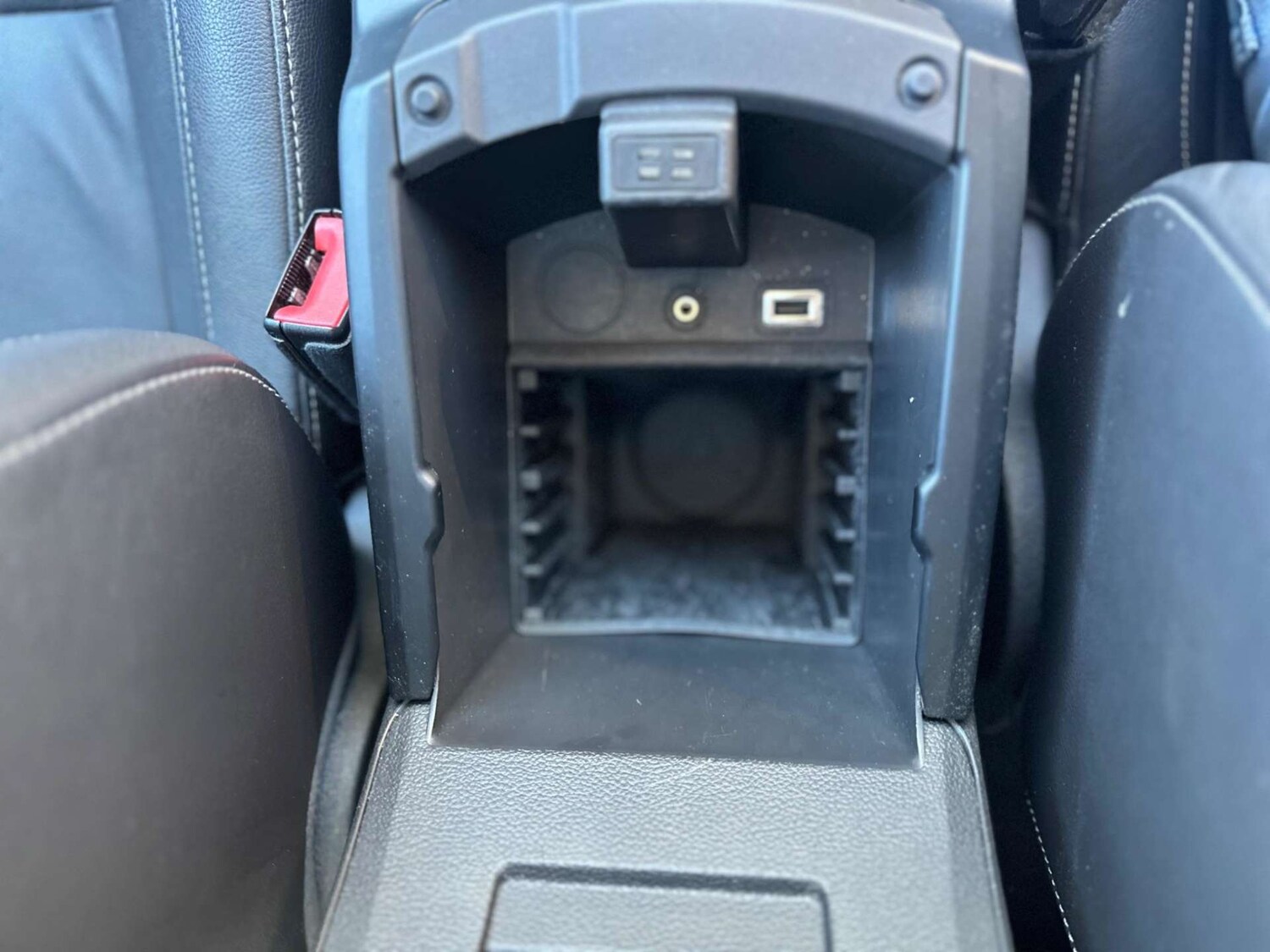 Used Ford Kuga 2013 for sale - 77946165: Photo 82