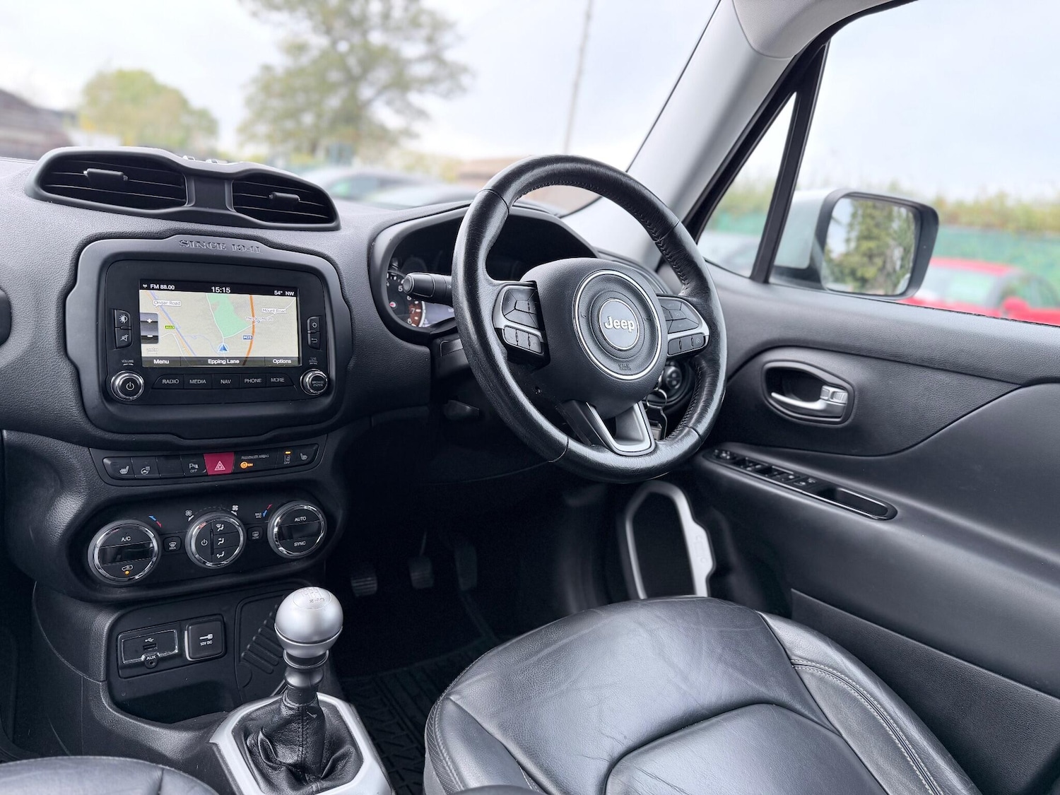 Used Jeep Renegade 2015 for sale - 76314316: Photo 29