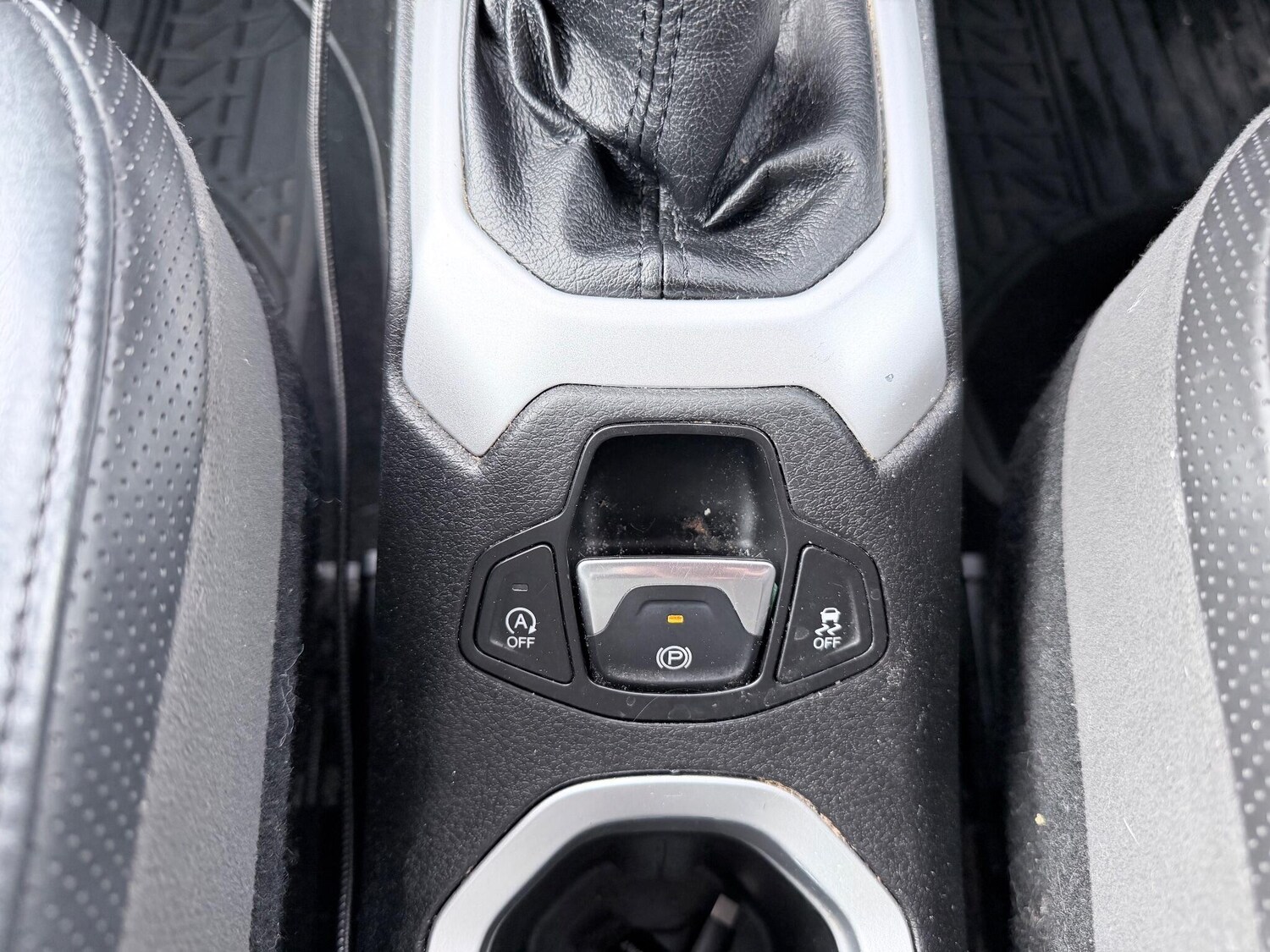 Used Jeep Renegade 2015 for sale - 76314316: Photo 46