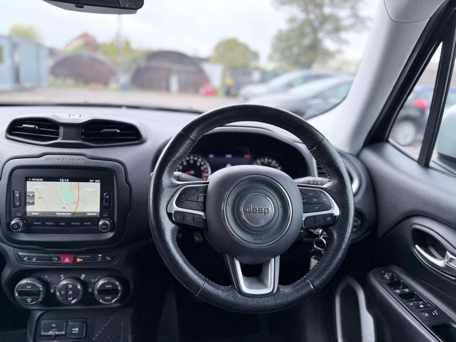 Used Jeep Renegade 2015 for sale - 76314316: Photo 57