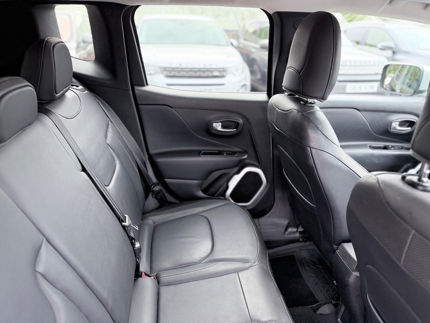 Used Jeep Renegade 2015 for sale - 76314316: Photo 8