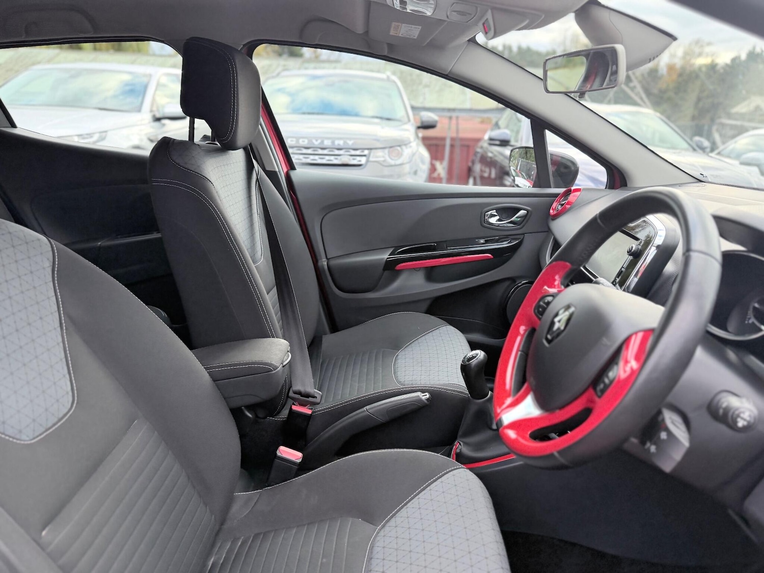 Used Renault Clio 2013 for sale - 76512510: Photo 40