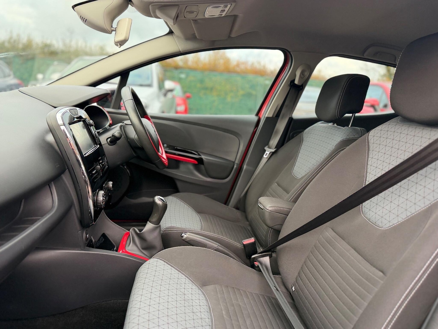 Used Renault Clio 2013 for sale - 76512510: Photo 68