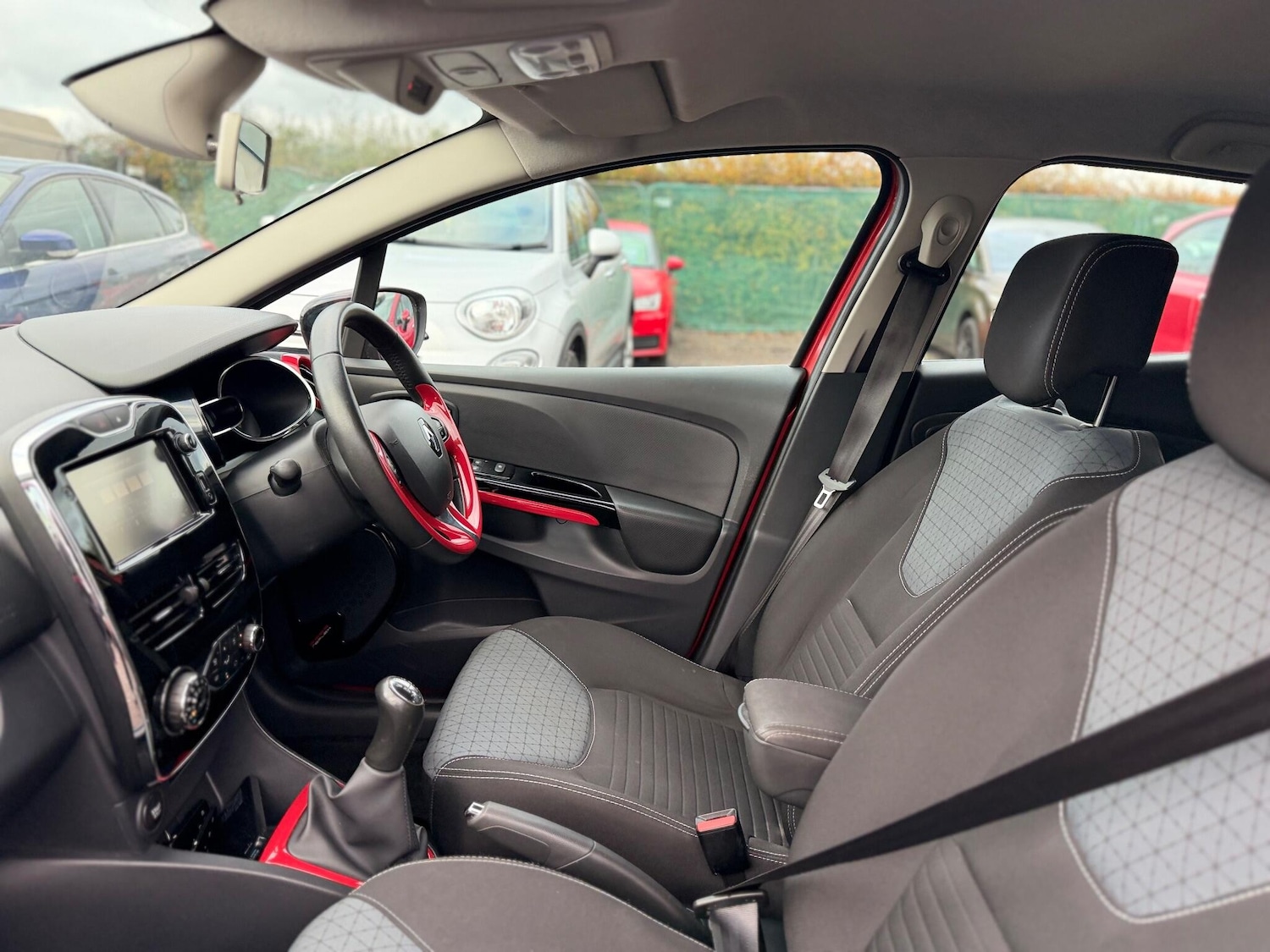 Used Renault Clio 2013 for sale - 76512510: Photo 7