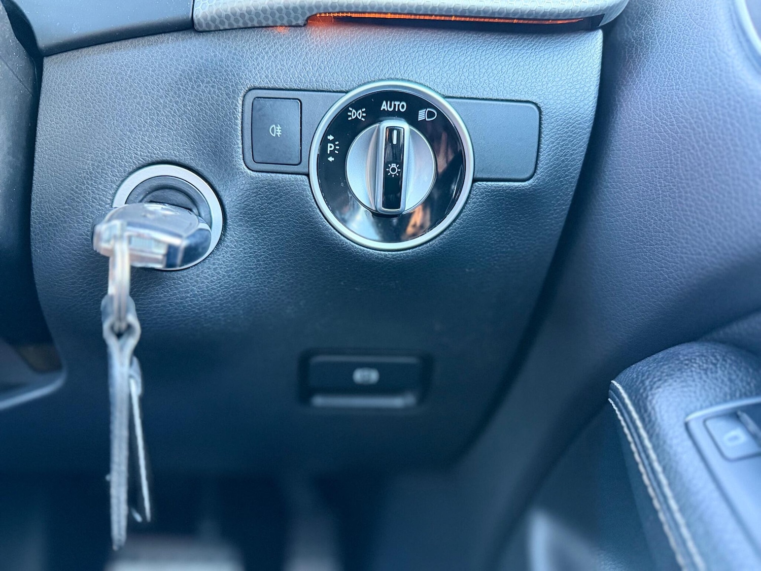 Used Mercedes-Benz B Class 2013 for sale - 76912920: Photo 43