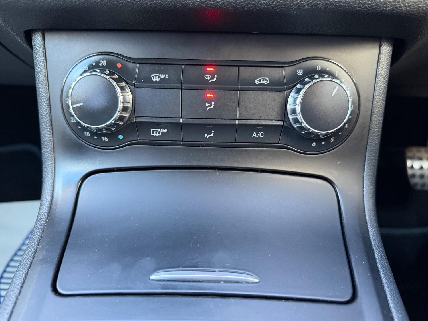 Used Mercedes-Benz B Class 2013 for sale - 76912920: Photo 53