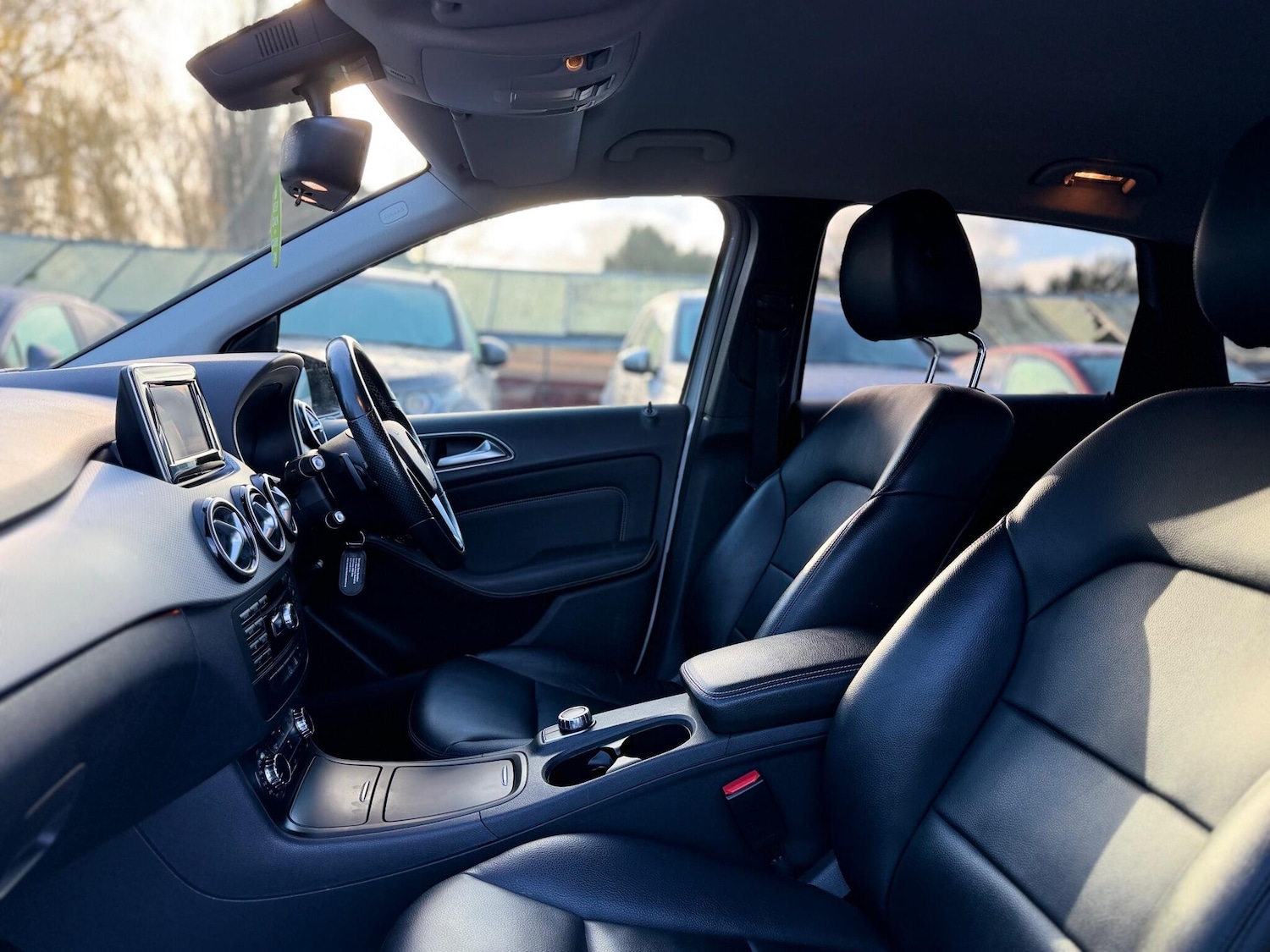 Used Mercedes-Benz B Class 2013 for sale - 76912920: Photo 6