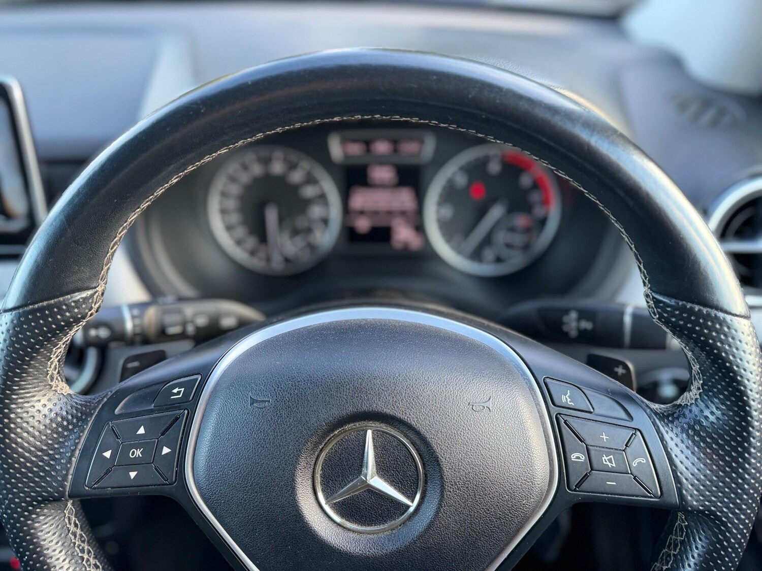 Used Mercedes-Benz B Class 2013 for sale - 76912920: Photo 66