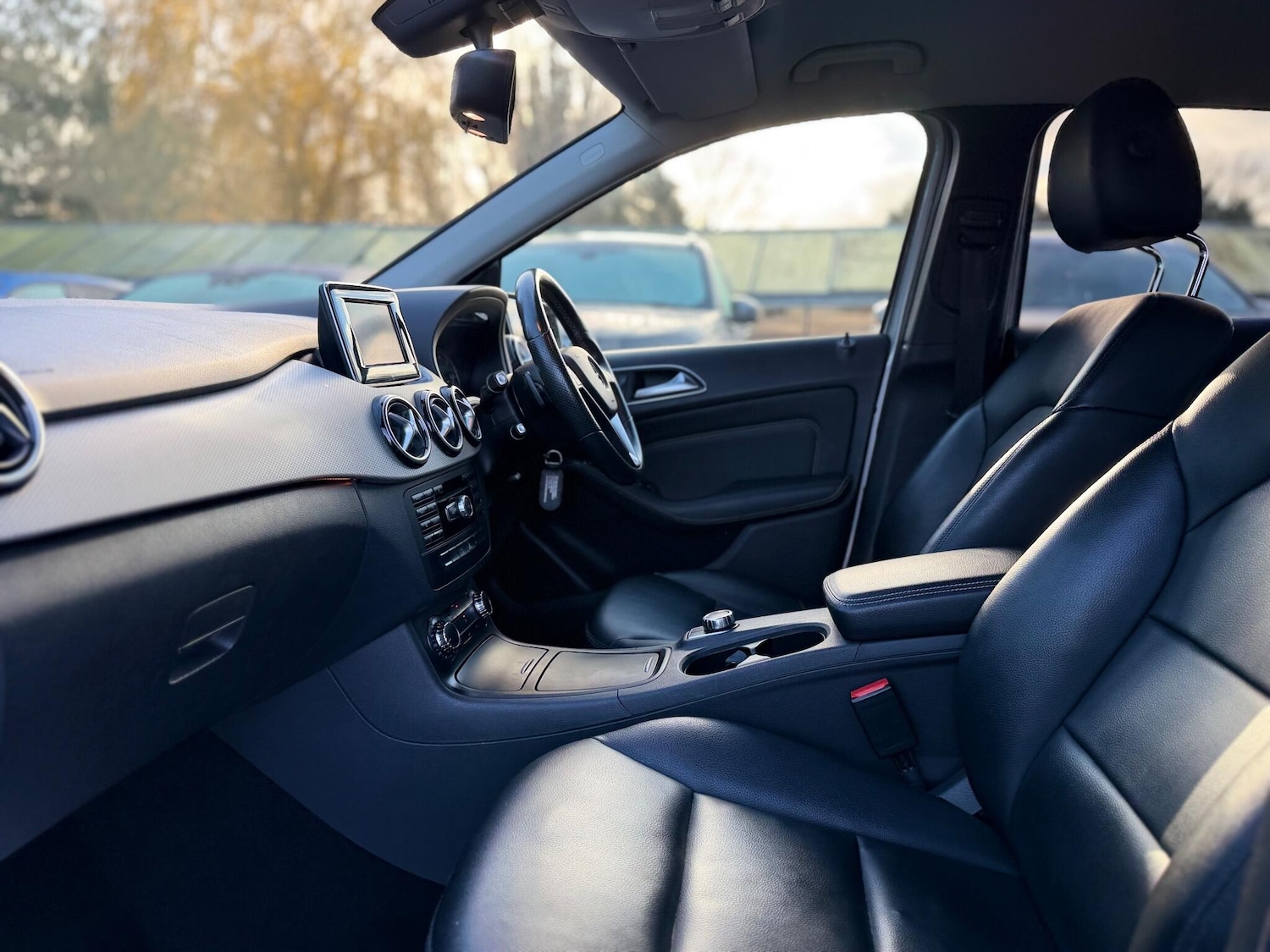 Used Mercedes-Benz B Class 2013 for sale - 76912920: Photo 68