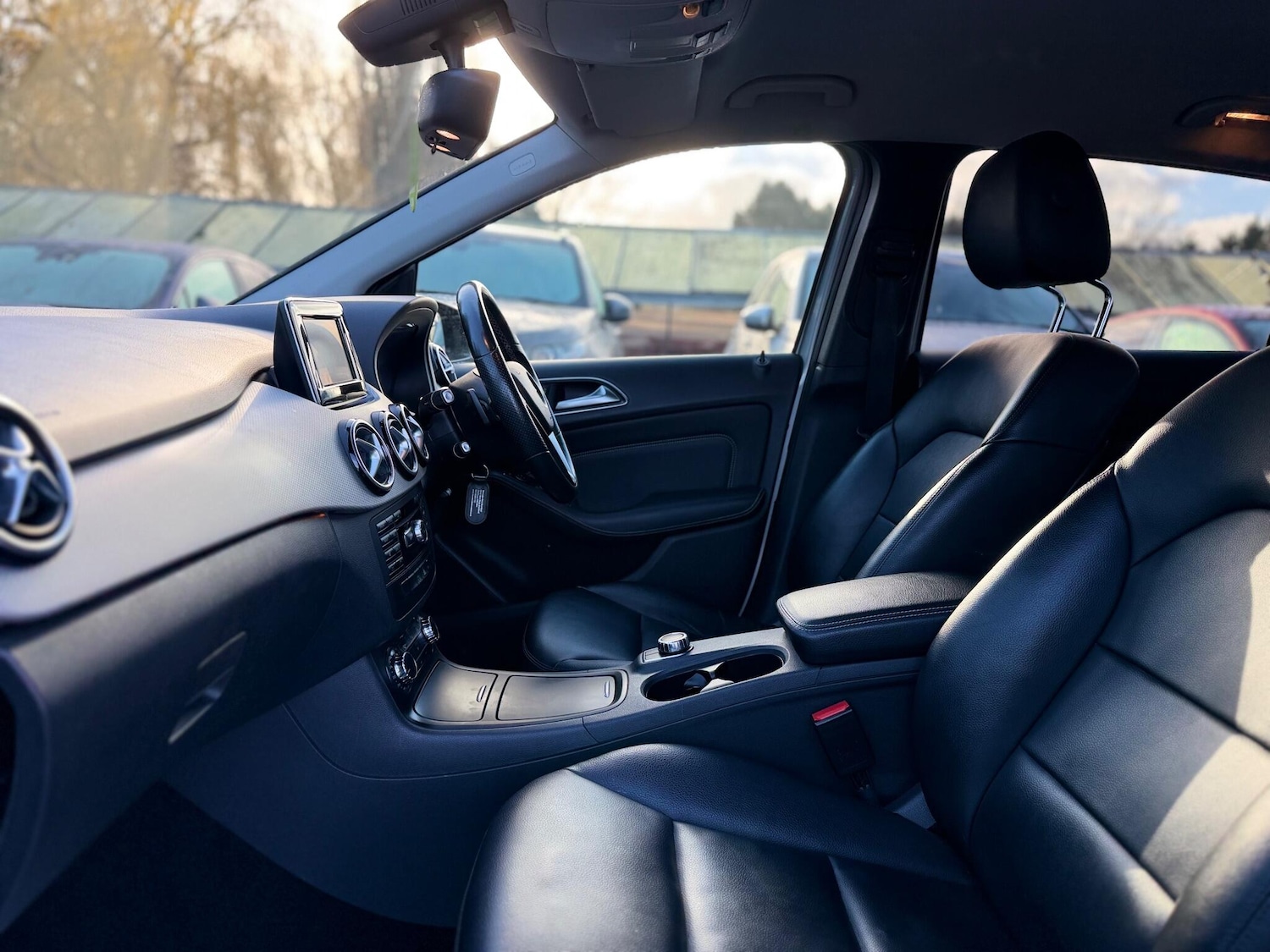 Used Mercedes-Benz B Class 2013 for sale - 76912920: Photo 69