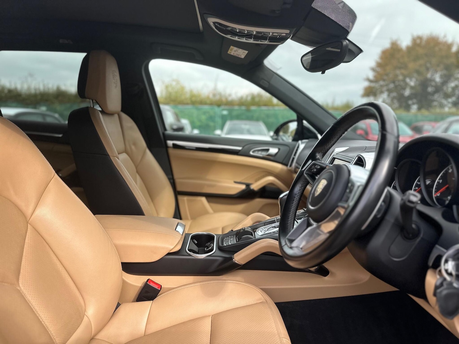 Used Porsche Cayenne 2015 for sale - 76294700: Photo 39