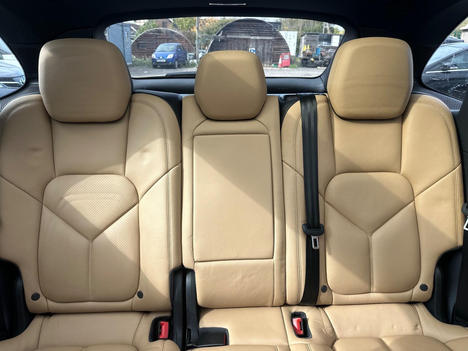 Used Porsche Cayenne 2015 for sale - 76294700: Photo 40