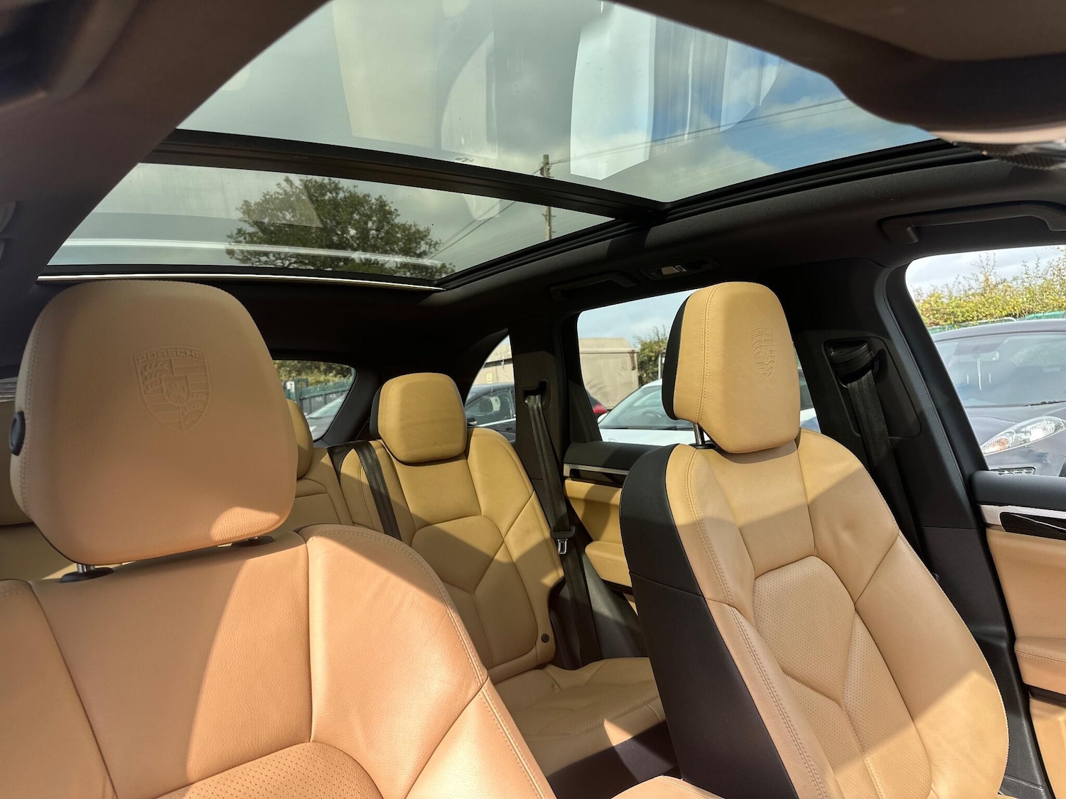 Used Porsche Cayenne 2015 for sale - 76294700: Photo 44
