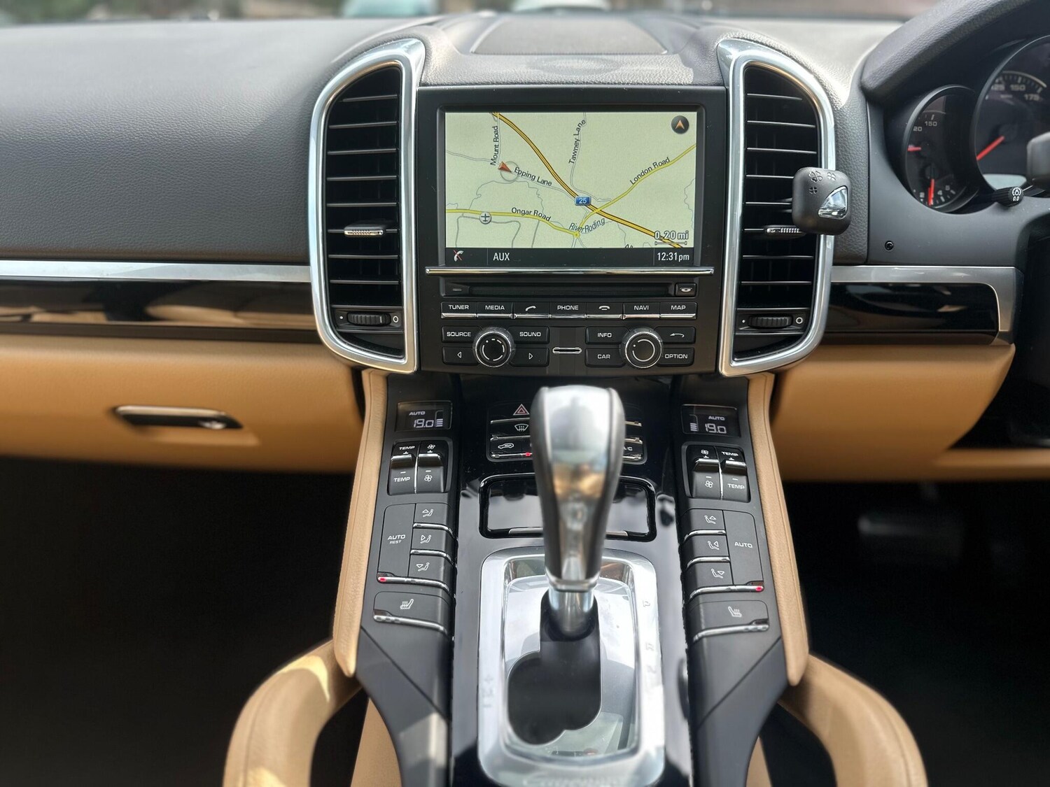 Used Porsche Cayenne 2015 for sale - 76294700: Photo 57