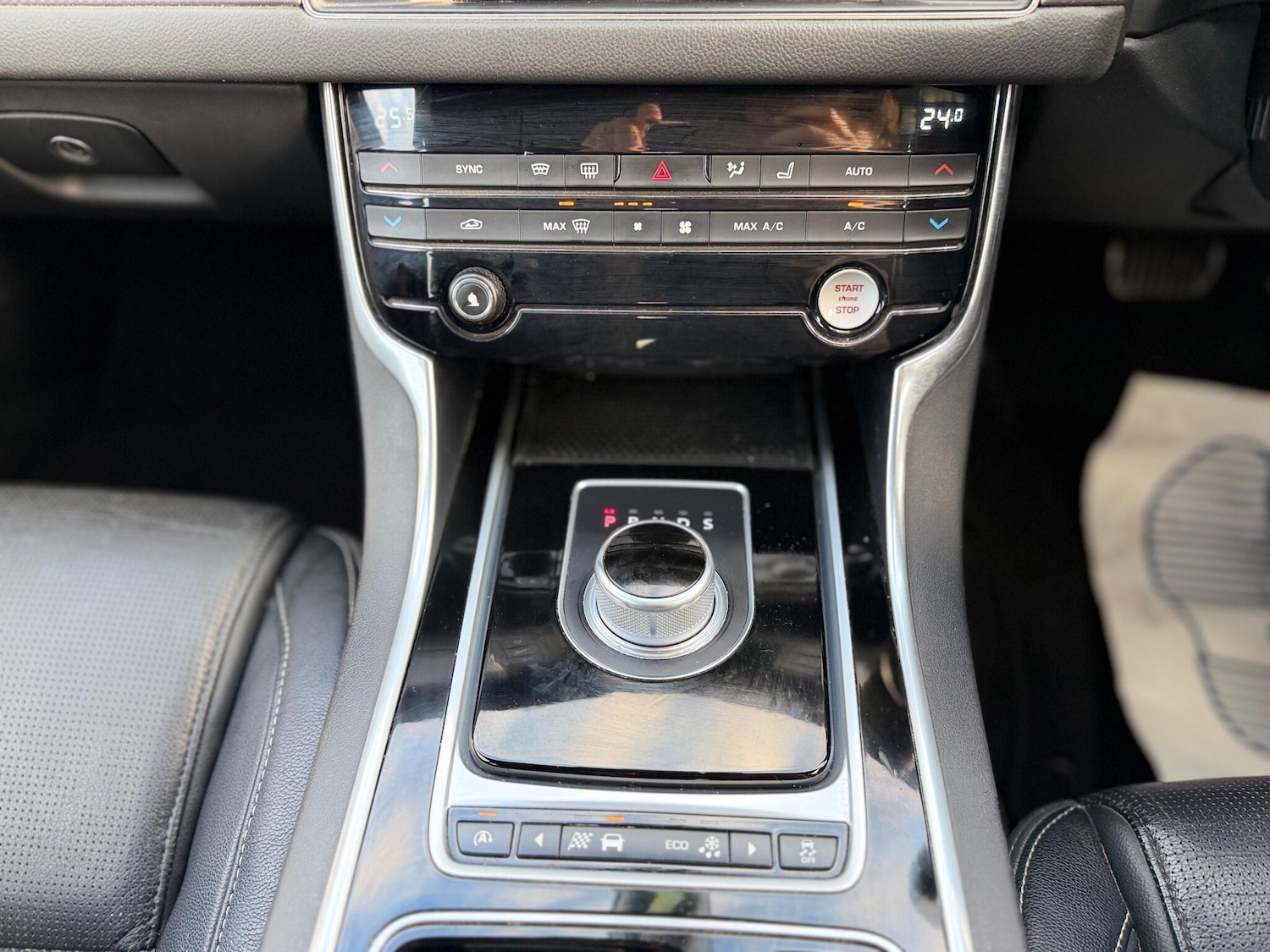 Used Jaguar XF 2015 for sale - 76992124: Photo 27