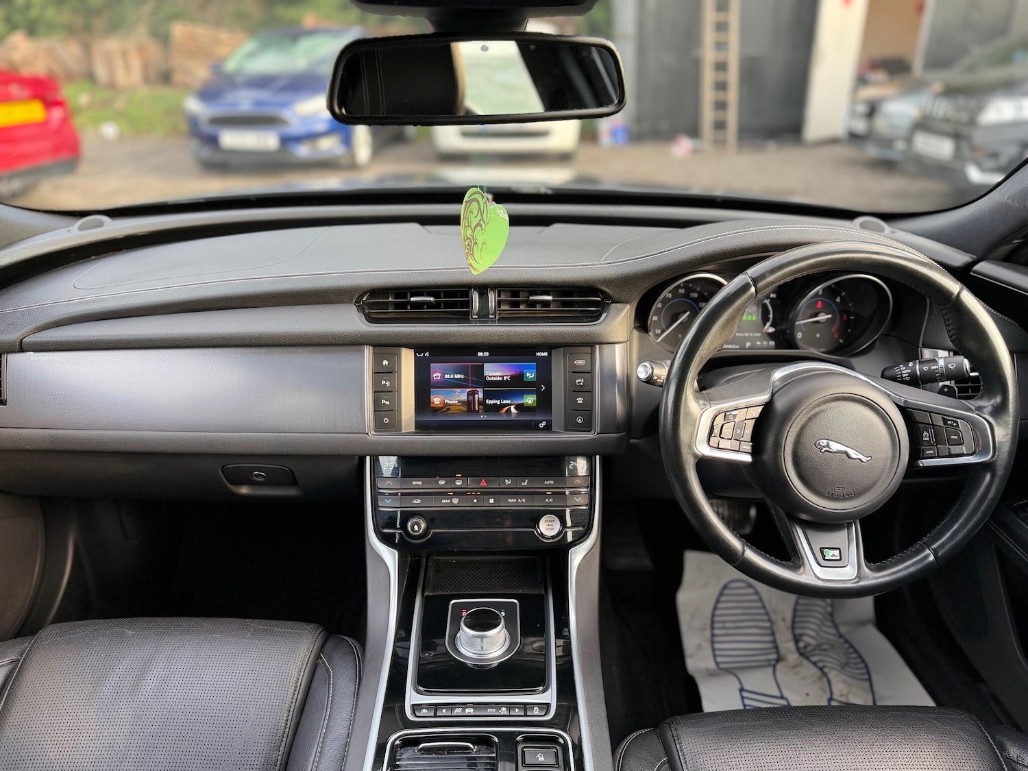 Used Jaguar XF 2015 for sale - 76992124: Photo 30