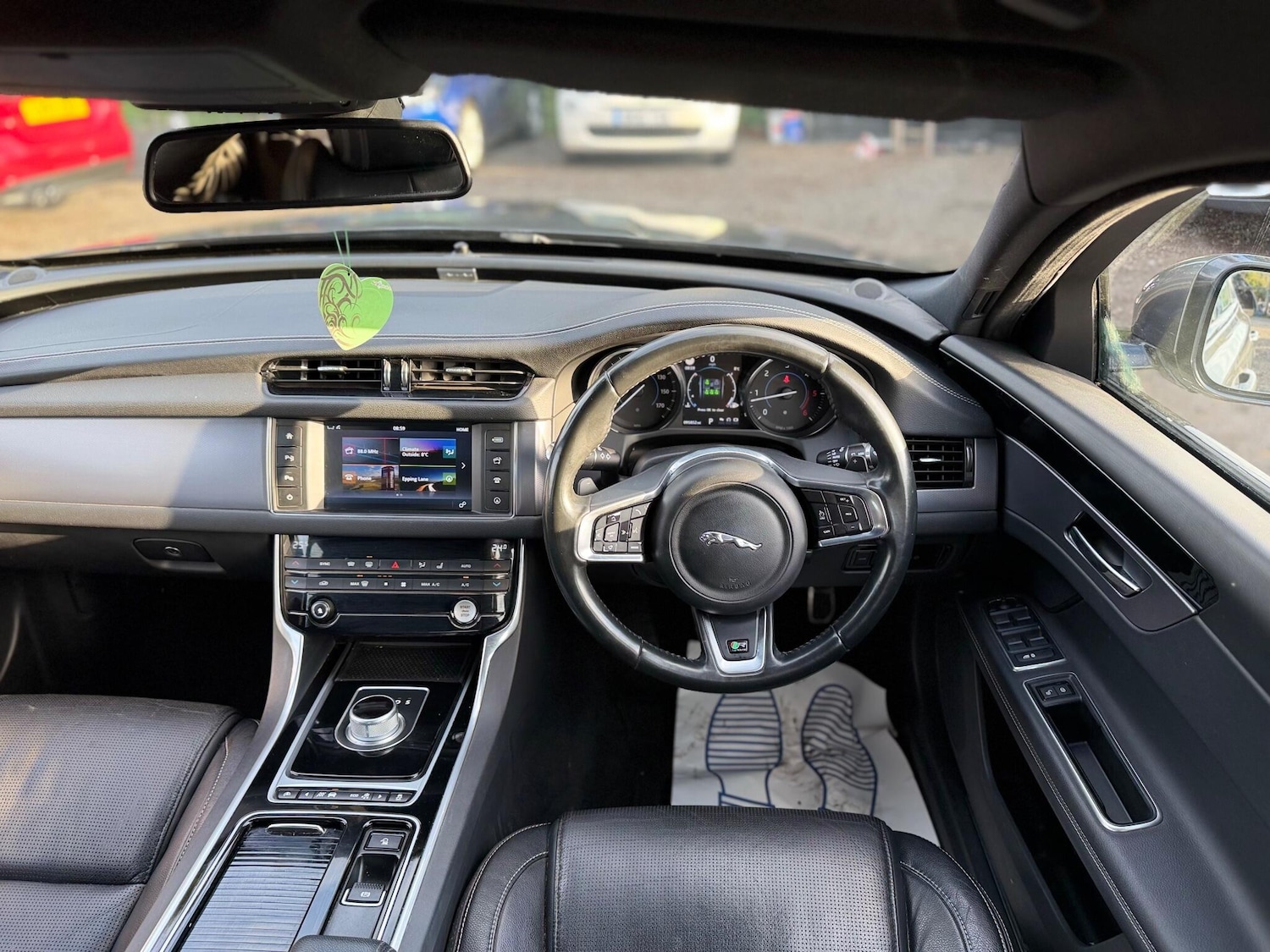 Used Jaguar XF 2015 for sale - 76992124: Photo 33