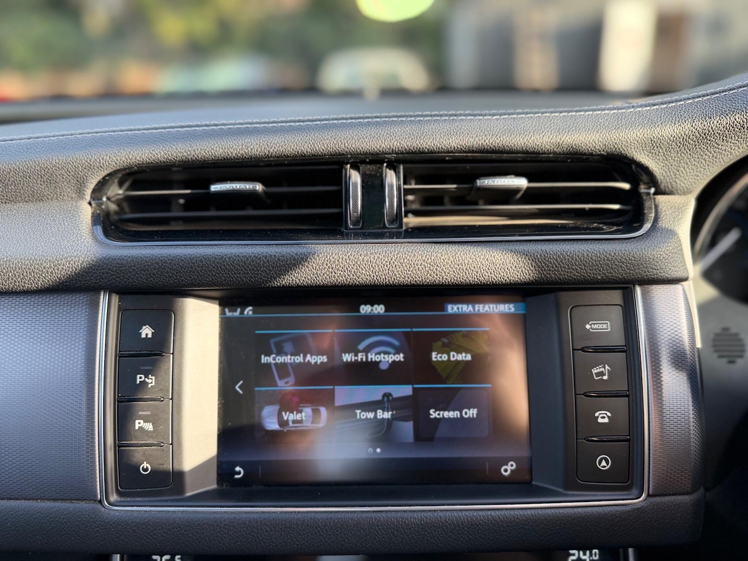 Used Jaguar XF 2015 for sale - 76992124: Photo 60