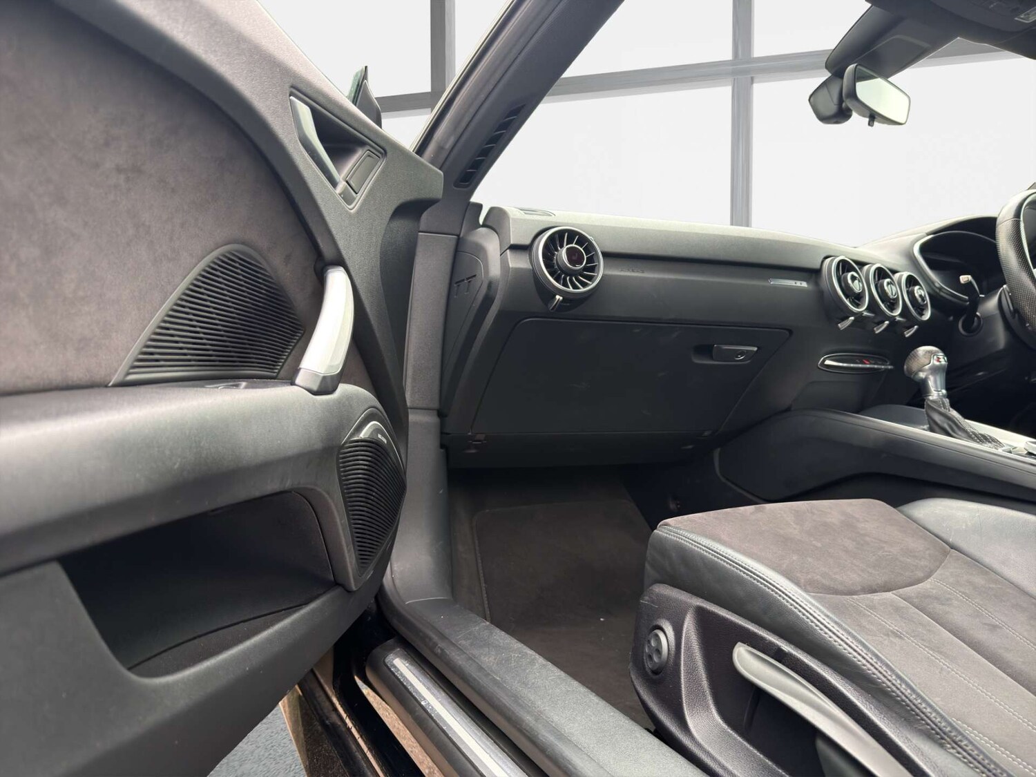 Used Audi TT 2015 for sale - 77946179: Photo 37