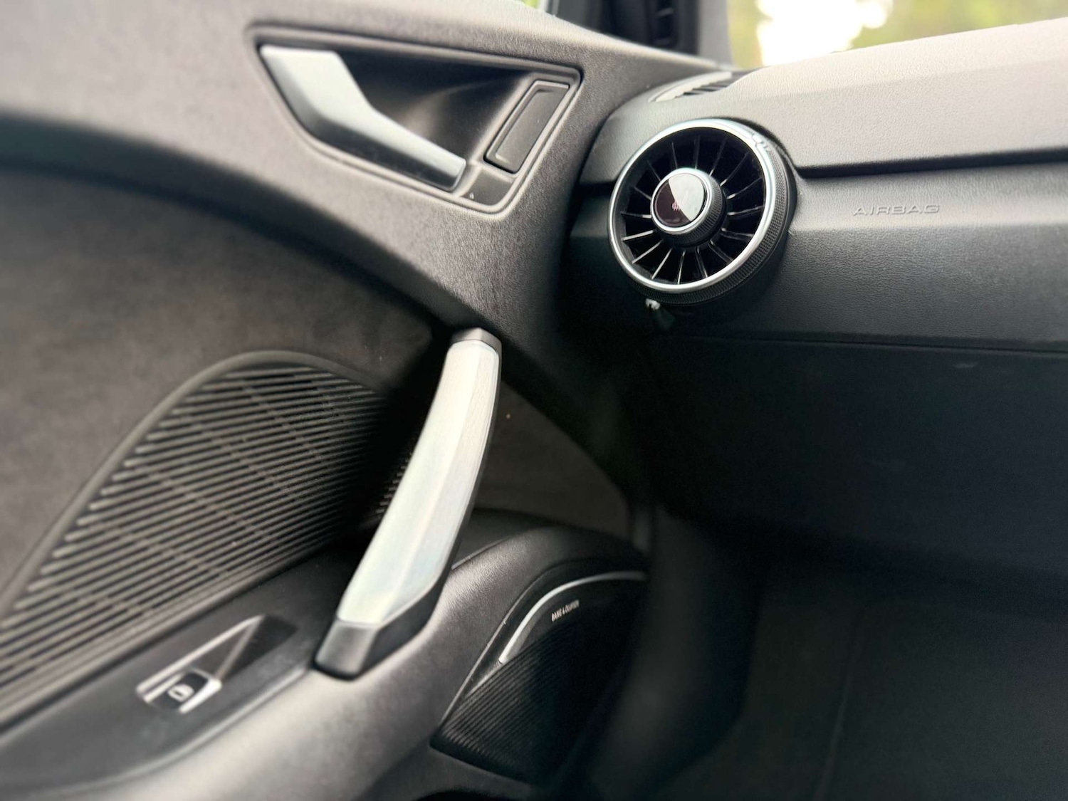 Used Audi TT 2015 for sale - 77946179: Photo 43