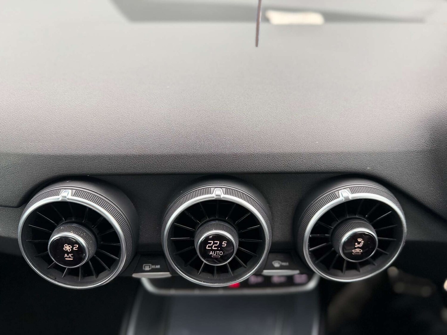 Used Audi TT 2015 for sale - 77946179: Photo 65