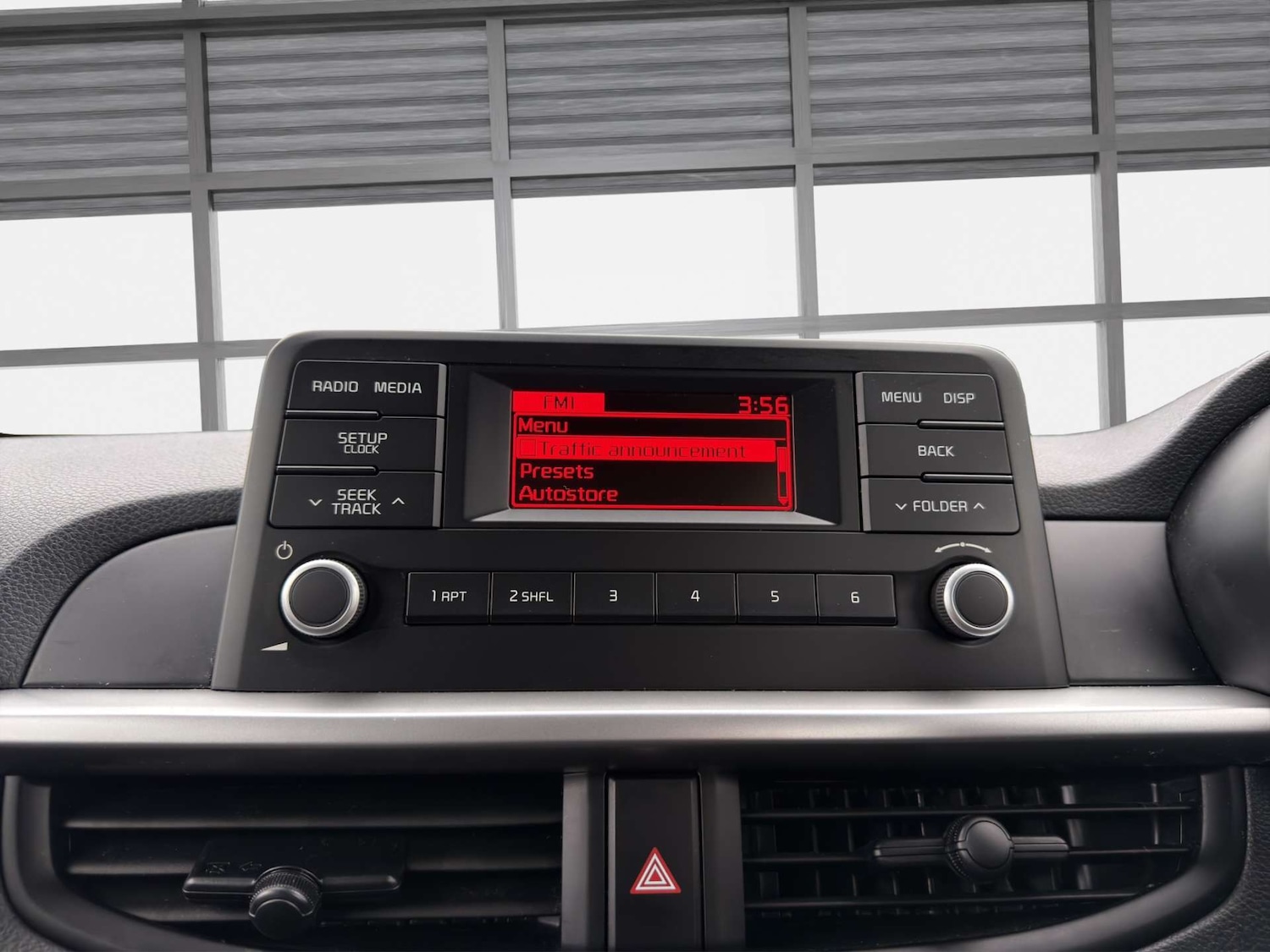 Used Kia Picanto 2019 for sale - 77946180: Photo 30