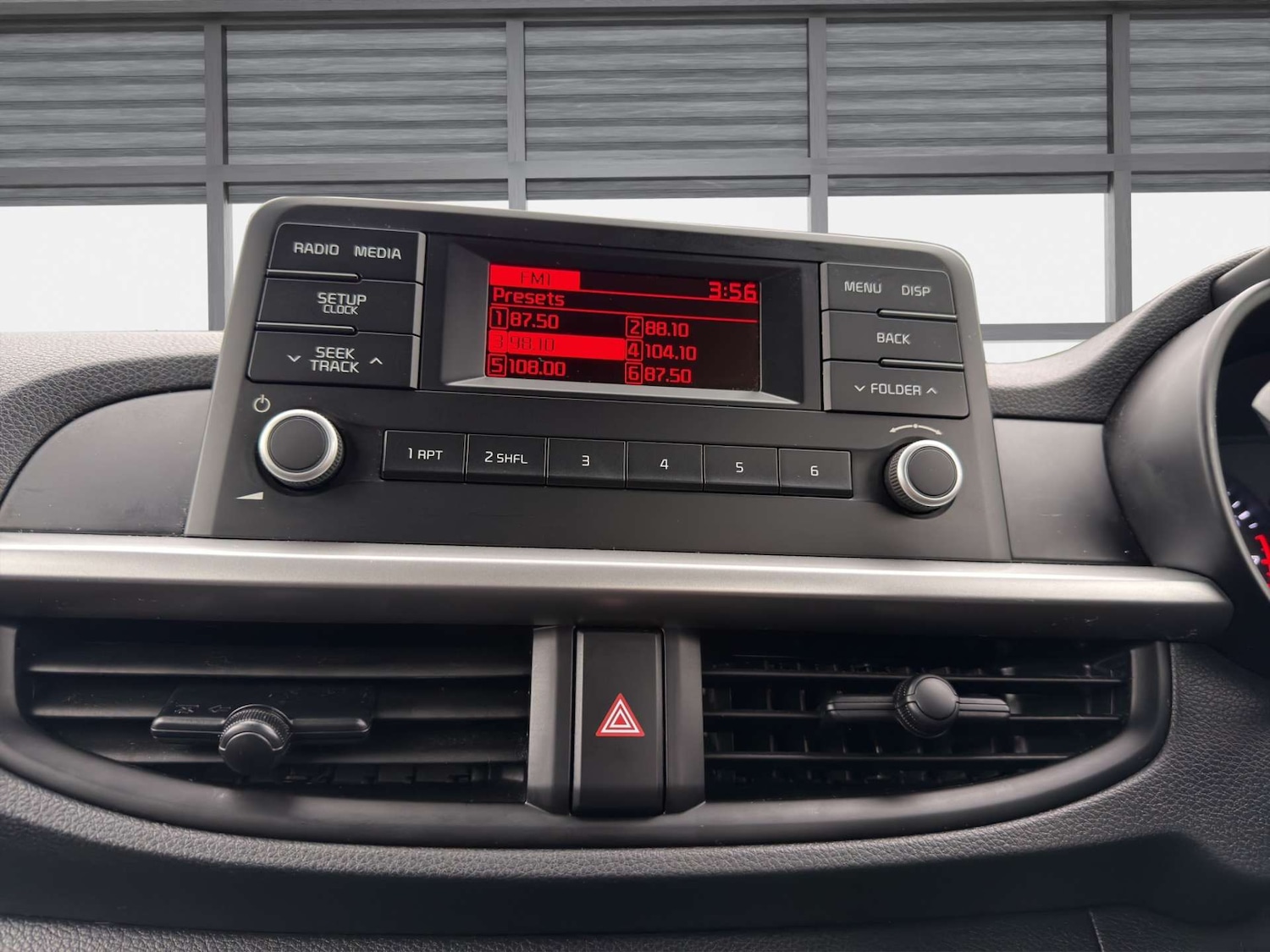 Used Kia Picanto 2019 for sale - 77946180: Photo 31