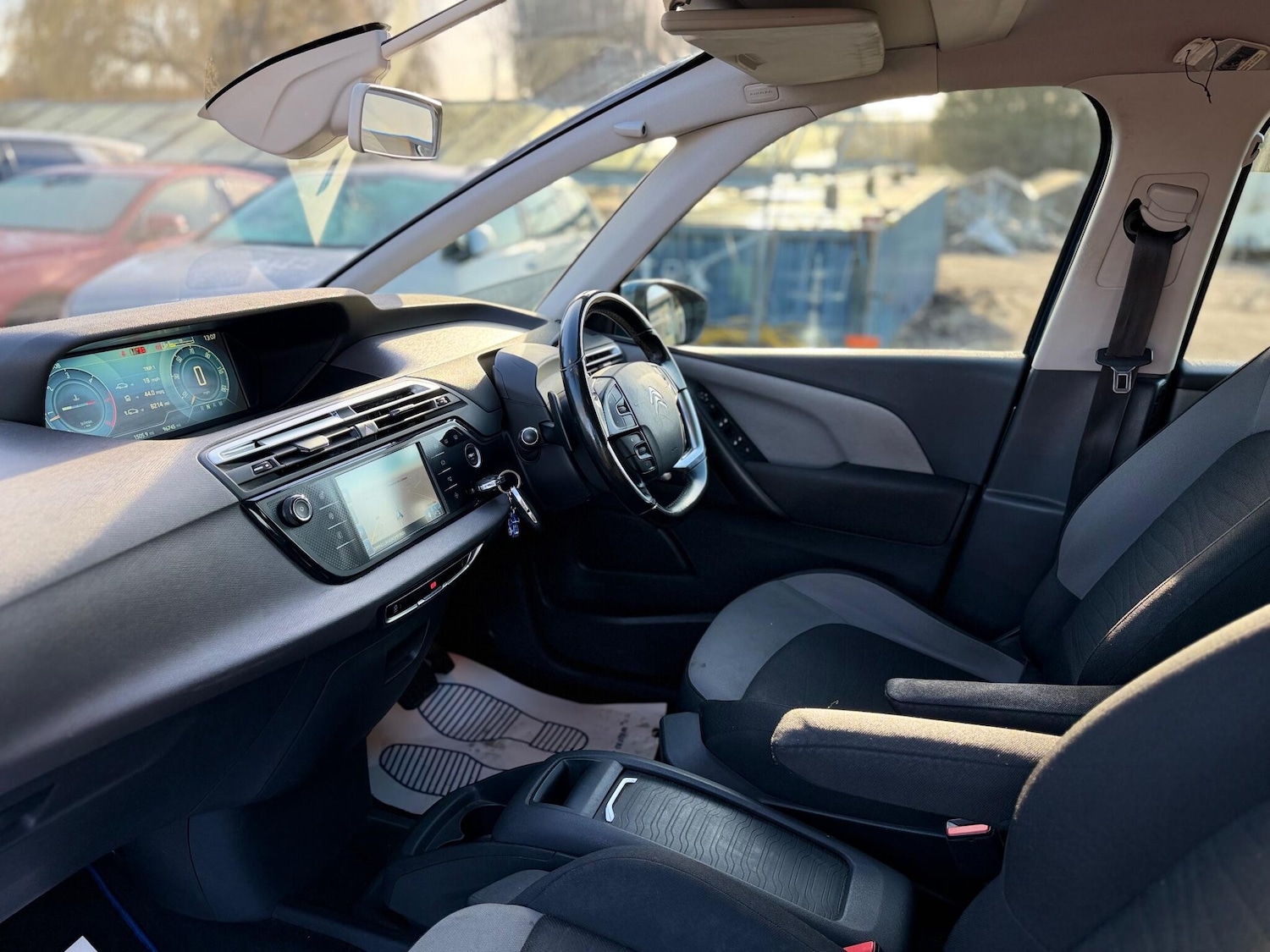 Used Citroen C4 Grand Picasso 2015 for sale - 76936548: Photo 64