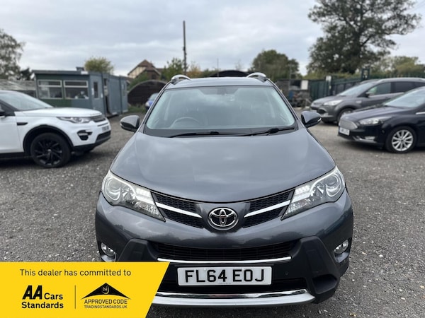 Used Toyota RAV4 2014 for sale - 76200031: Photo 2
