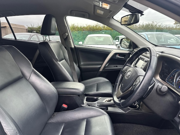 Used Toyota RAV4 2014 for sale - 76200031: Photo 40