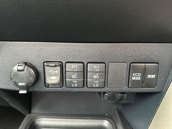 Used Toyota RAV4 2014 for sale - 76200031: Photo 46