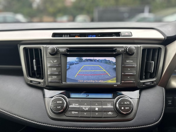 Used Toyota RAV4 2014 for sale - 76200031: Photo 58
