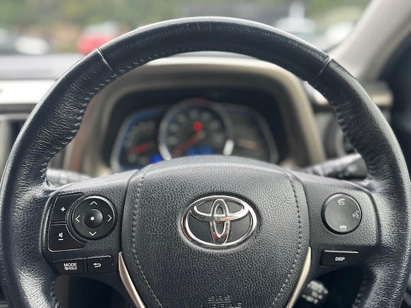Used Toyota RAV4 2014 for sale - 76200031: Photo 63