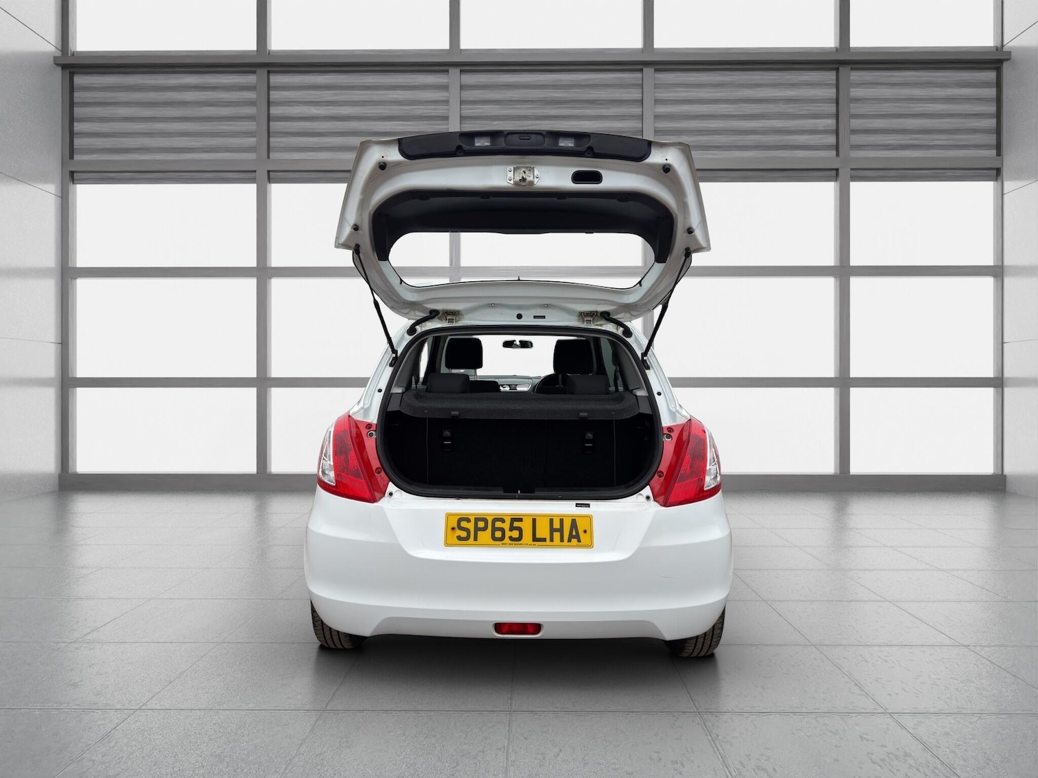 Used Suzuki Swift 2015 for sale - 77799424: Photo 19