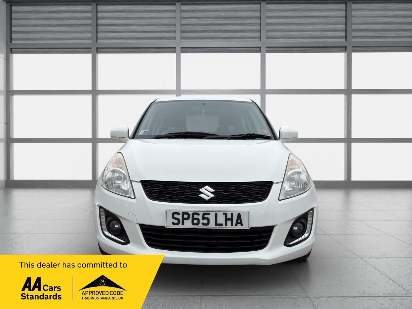 Used Suzuki Swift 2015 for sale - 77799424: Photo 2