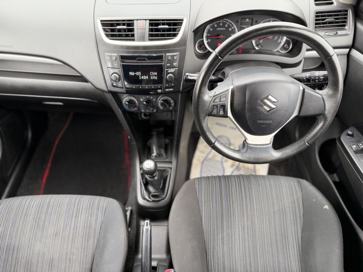 Used Suzuki Swift 2015 for sale - 77799424: Photo 29