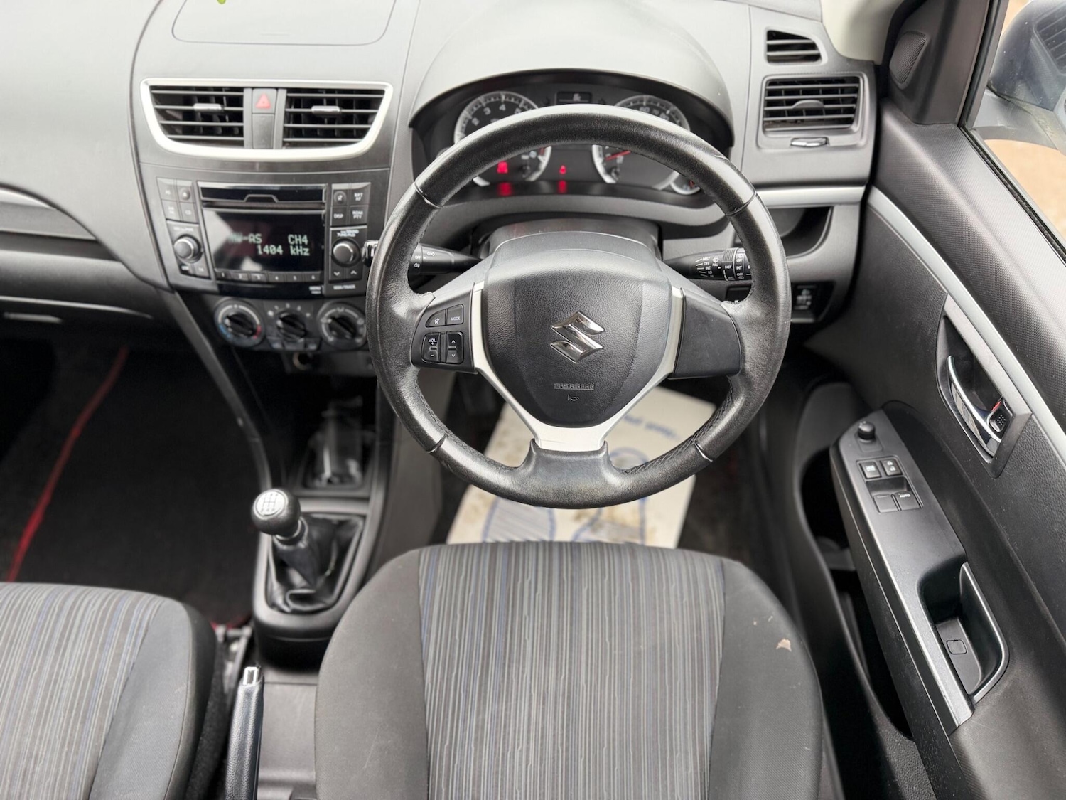 Used Suzuki Swift 2015 for sale - 77799424: Photo 65