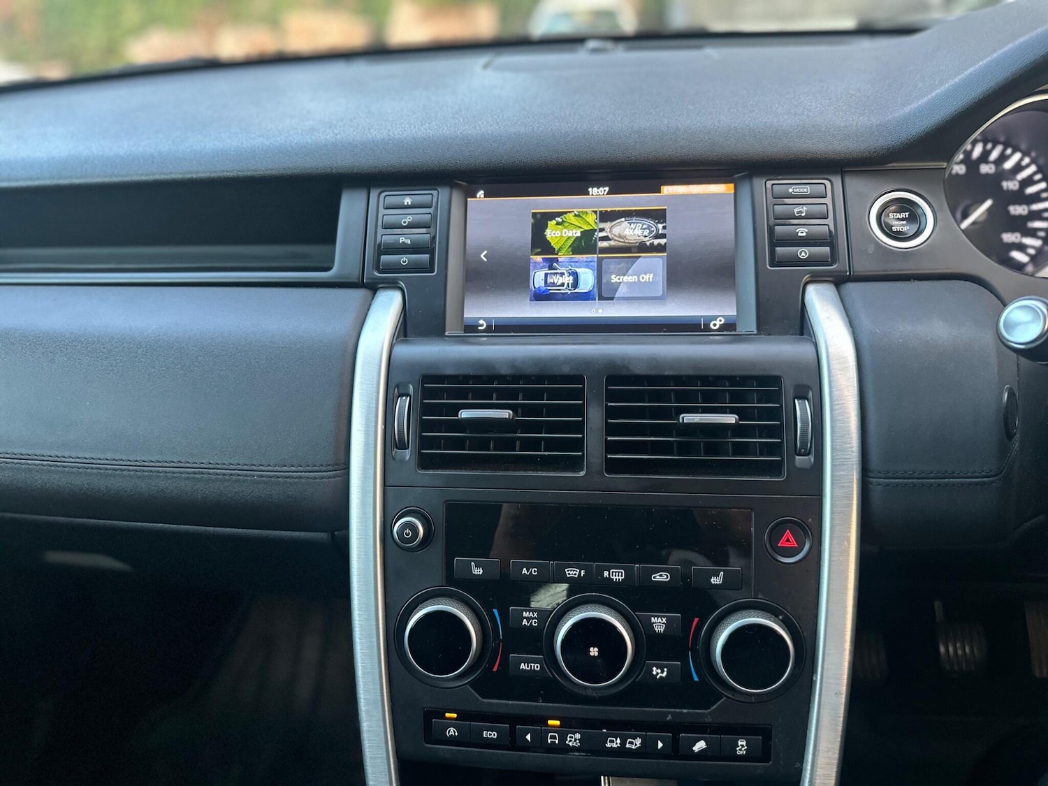 Used Land Rover Discovery Sport 2015 for sale - 76987895: Photo 34