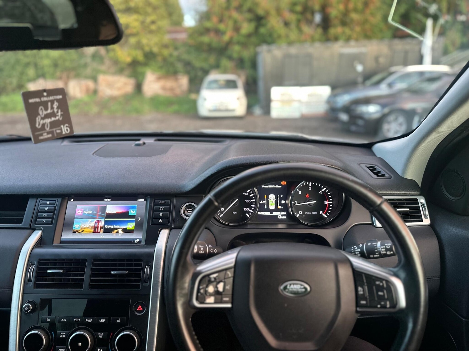 Used Land Rover Discovery Sport 2015 for sale - 76987895: Photo 54