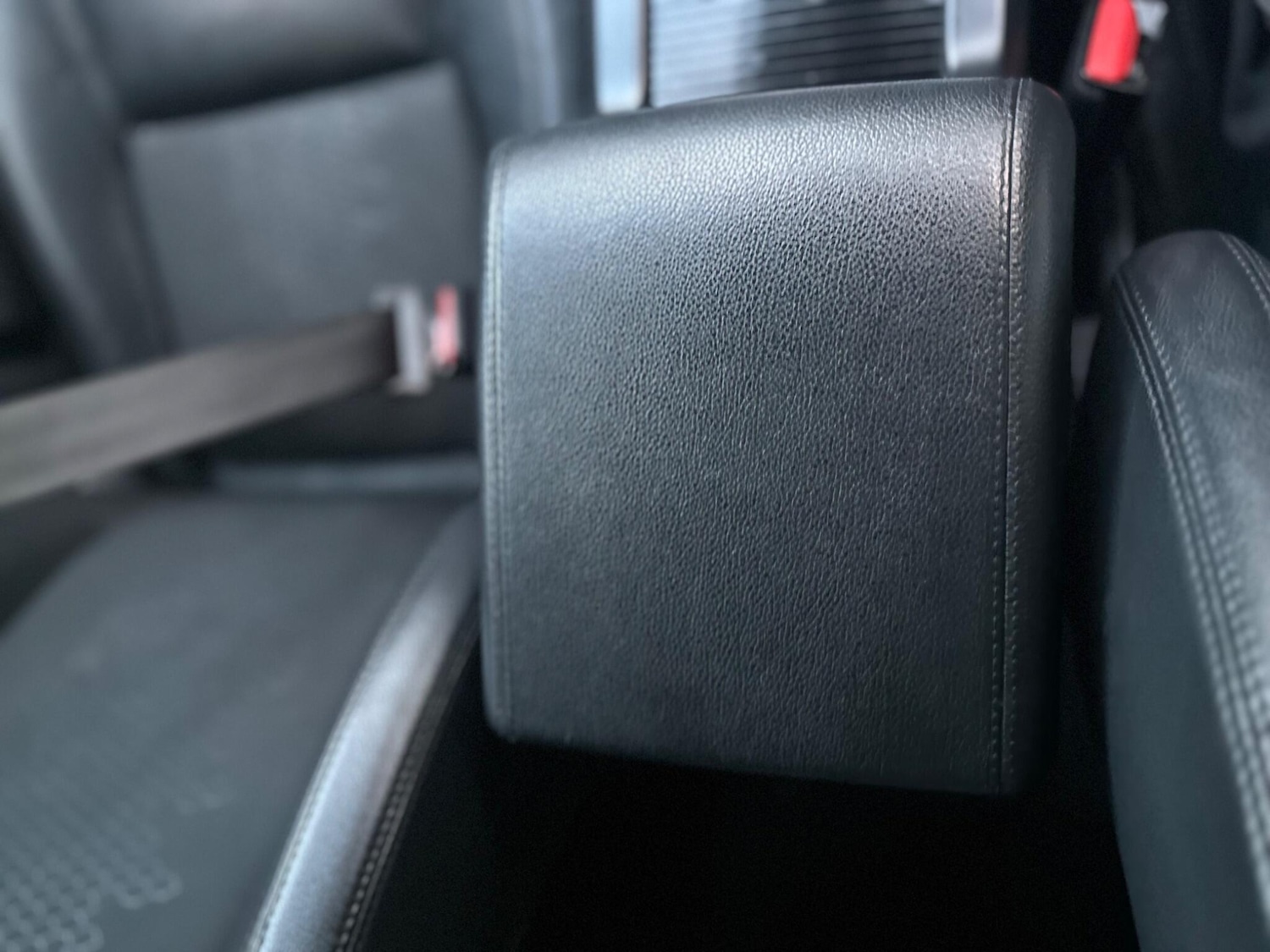 Used Land Rover Discovery Sport 2015 for sale - 76987895: Photo 71