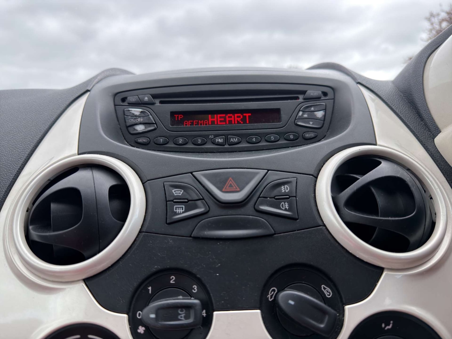 Used Ford Ka 2010 for sale - 78066708: Photo 28