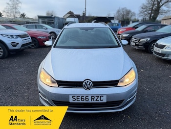 Used Volkswagen Golf 2017 for sale - 77029949: Photo